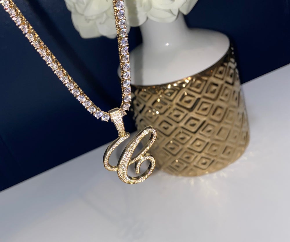 Nothing Basik Custom Initial Necklace: Personalized Elegance