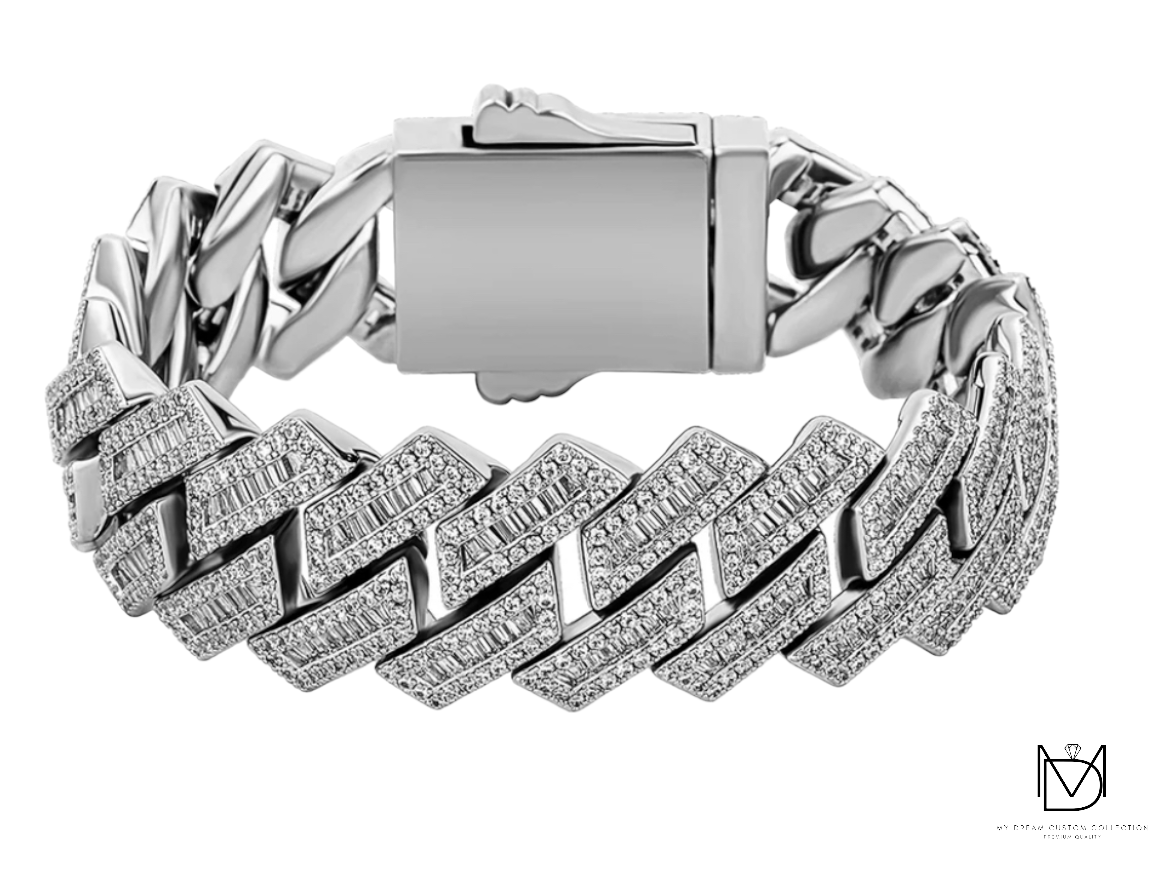 Miami Nights Baguette Cuban Bracelet: Unleash the Night’s Brilliance